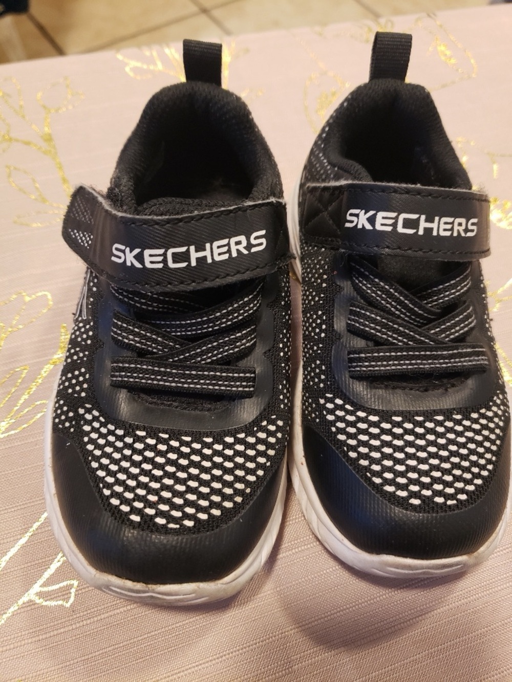 Skechers Kids Black & White Hook-and-Loop Athletic Sneakers